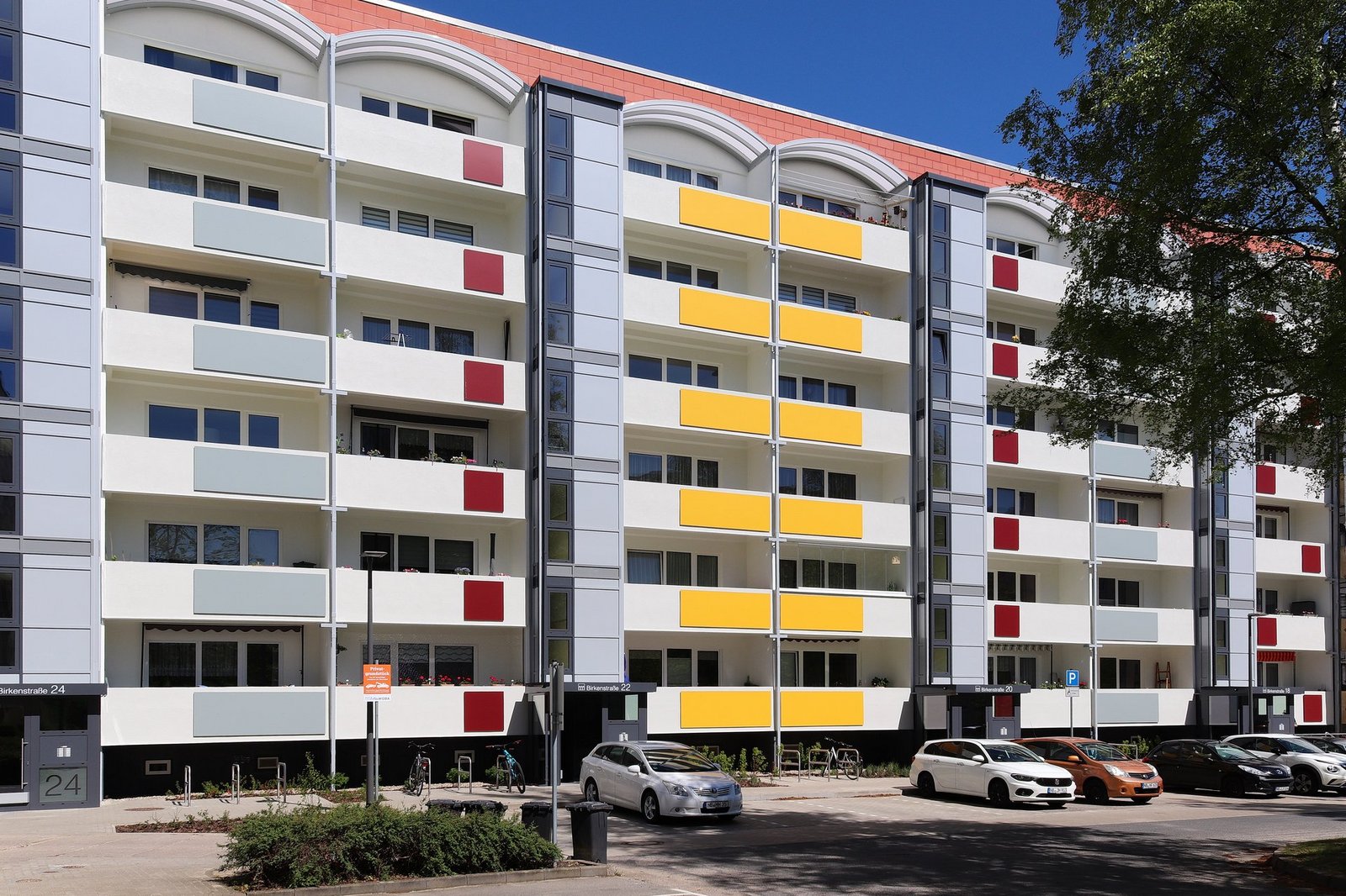 In der Birkenstraße auf dem Lindenberg ging die Modernisierungsmaßnahme bereits in den zweiten Bauabschnitt. 2024 wird ein dritter folgen.
